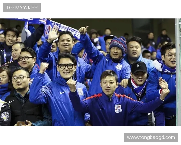 上海申花重返训练场备战山东泰山热身赛全力以赴迎接挑战