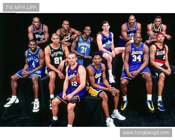 2000年NBA扣篮大赛冠军诞生，文斯卡特创意扣篮技术突破赛事纪录